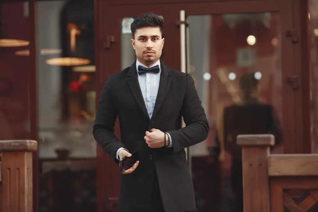 Formal Funeral Outfits for Men