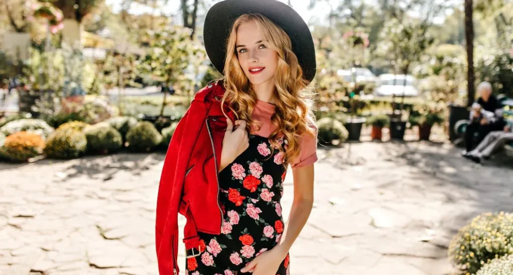 Women's Holiday Outfits