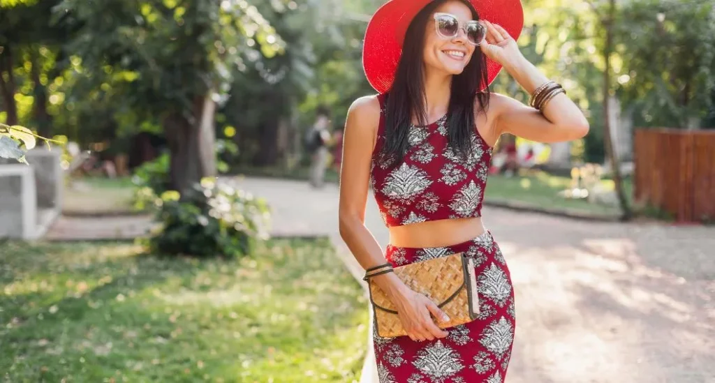 Women's Holiday Outfits