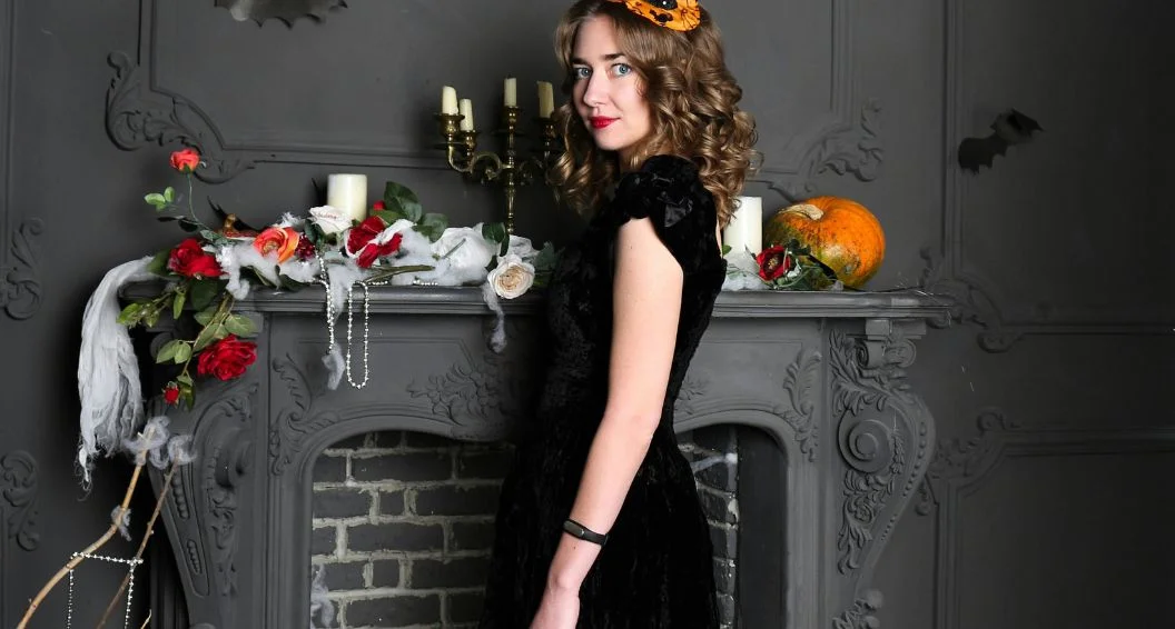 Makeup and Hair Choices for Soft Autumn Celebrities