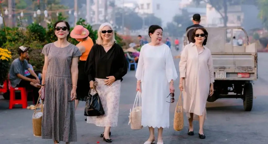 Decade-Inspired Street Style Approaches