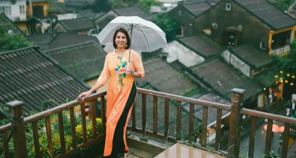 Accessorizing Without Going Overboard