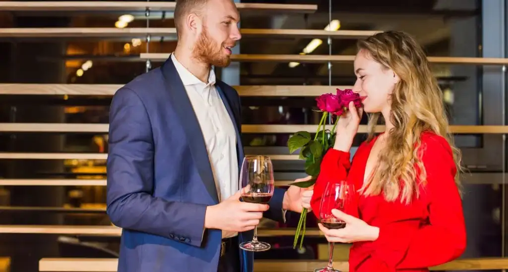 Outfit Ideas by Relationship Stage