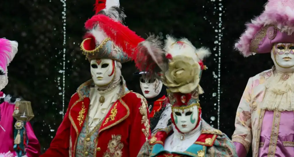 Jester Outfit Female Styles Today